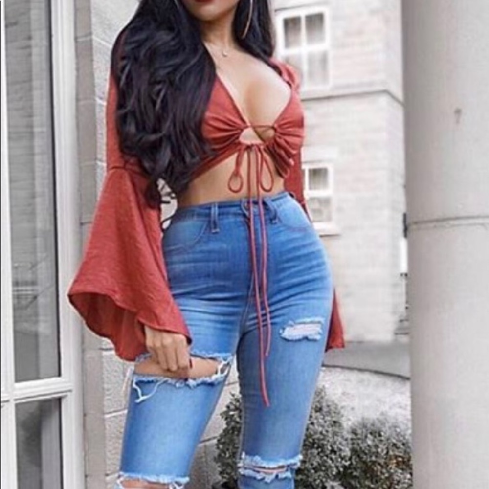 NWT FASHION NOVA CURRENT MOOD BELL SLEEVE CROP TOP